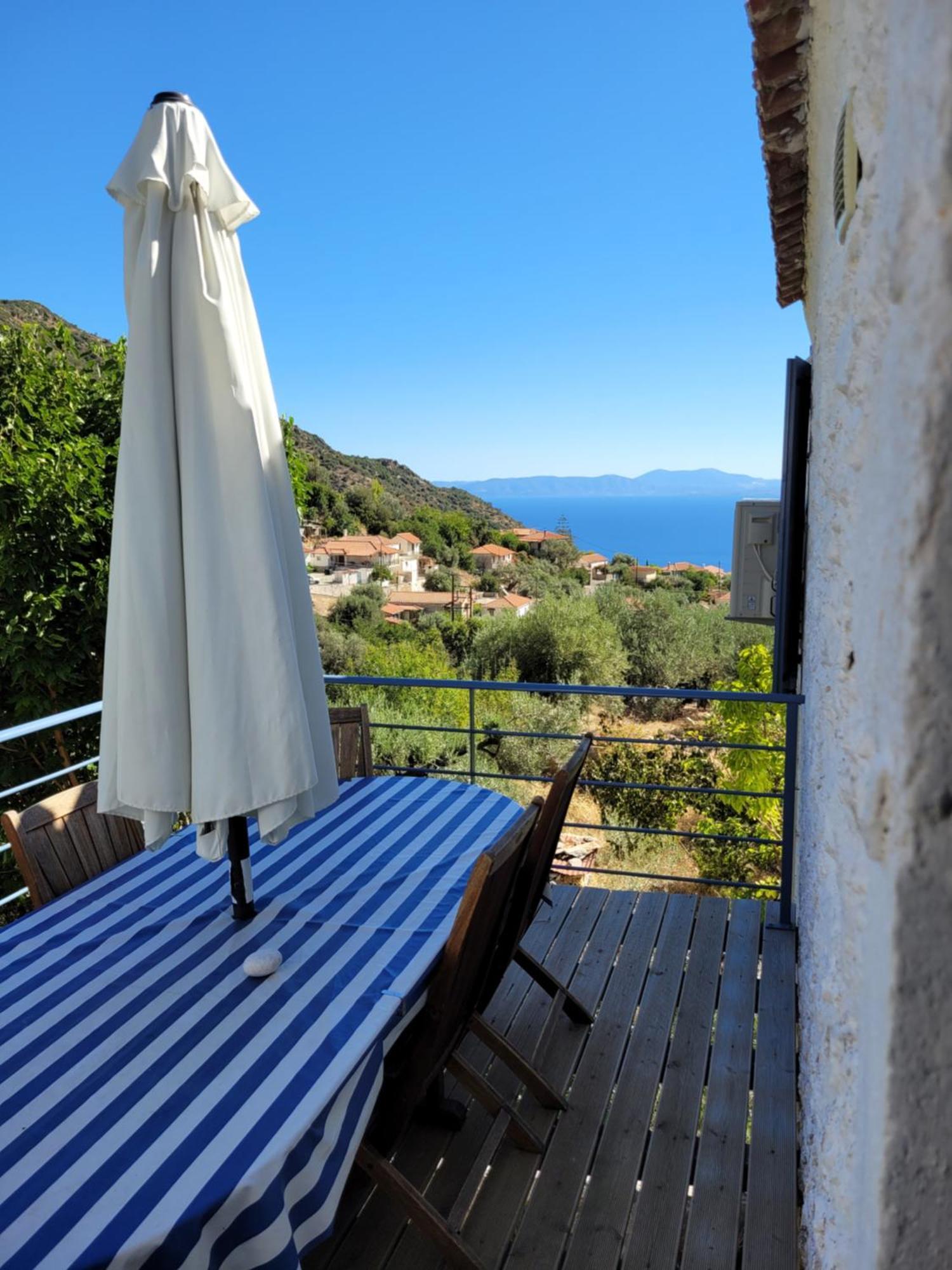 Lovely Traditionnal House With Sea View Tirós Exteriér fotografie